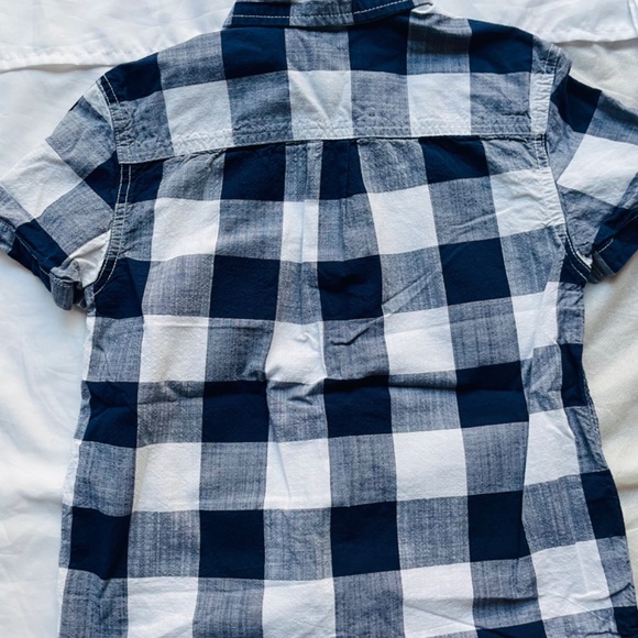 Cherokee Blue & White Button Down Short Sleeve Shirt, 5/6, EUC! - Picture 8 of 10